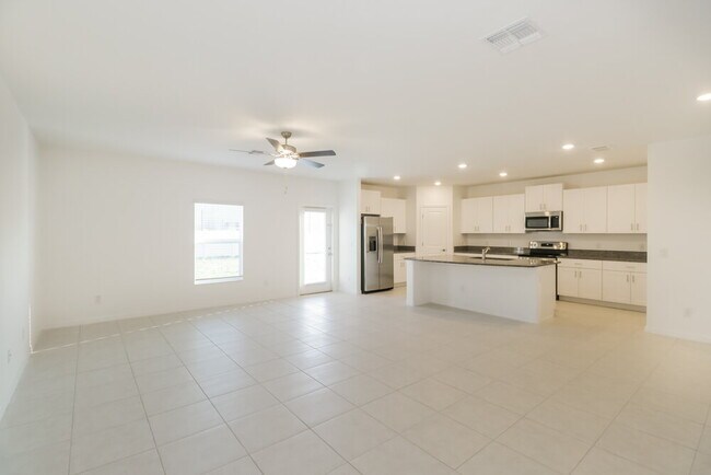 Building Photo - 17847 Blissful Stars Dr
