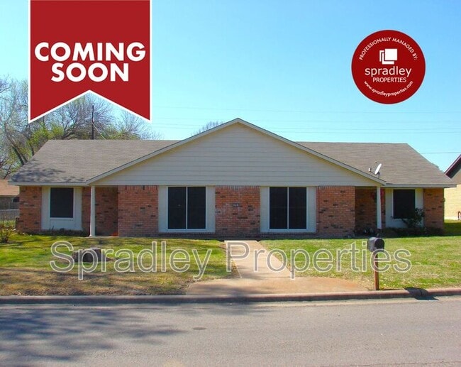 Building Photo - 506B Keller Rd