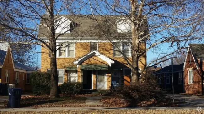 Building Photo - 2609 NW 12th St