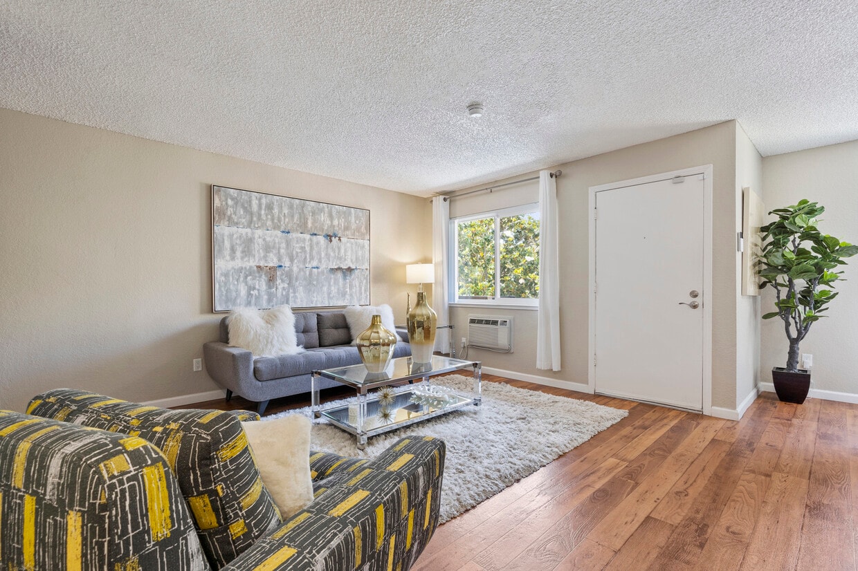 Rancho Luna Sol Apartments in Fremont, CA