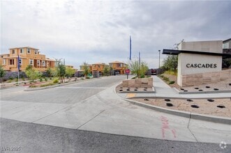 Building Photo - 11840 Pelican Butte Ave