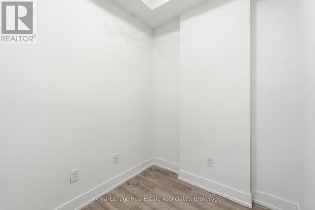 Building Photo - 25 Cordova Ave