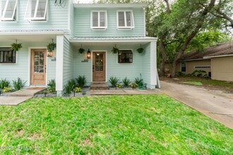 Building Photo - 830 Main St