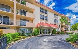 Foto del edificio - 1000 Spanish River Rd