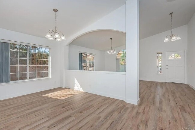 Foto del edificio - 1167 Meadow Lake Dr