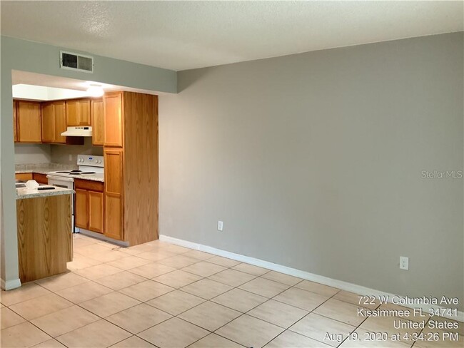 Foto del edificio - 720 W Columbia Ave