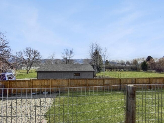 Building Photo - 3250 W.Hollyhock Dr