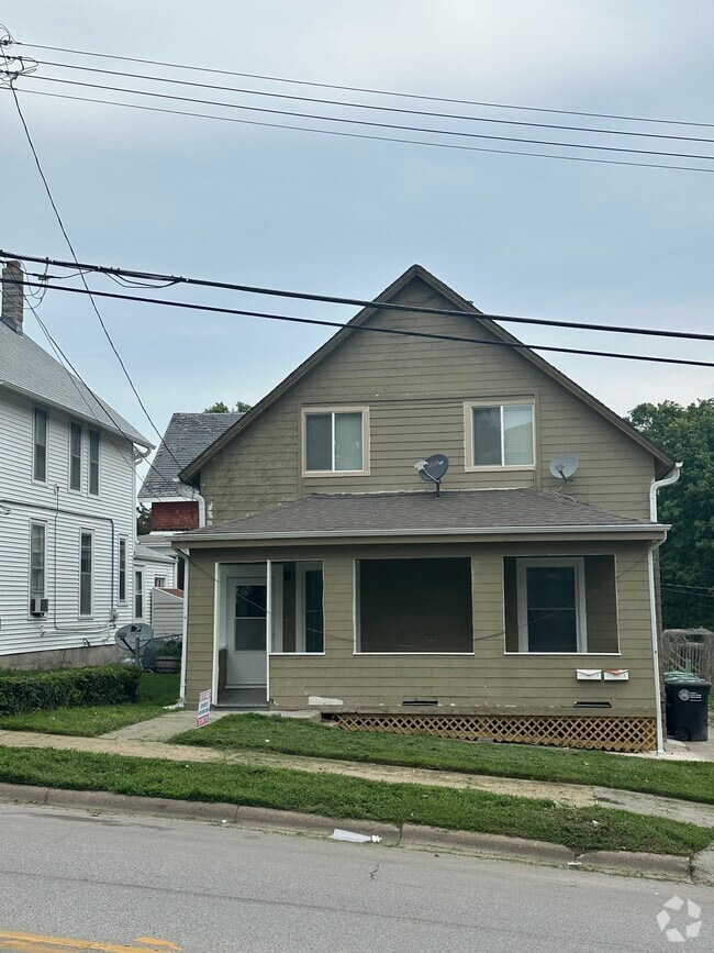 Building Photo - 1424 Martha St