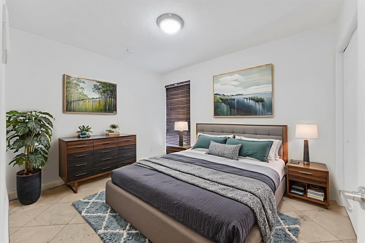 Foto principal - 150 SW 10th St