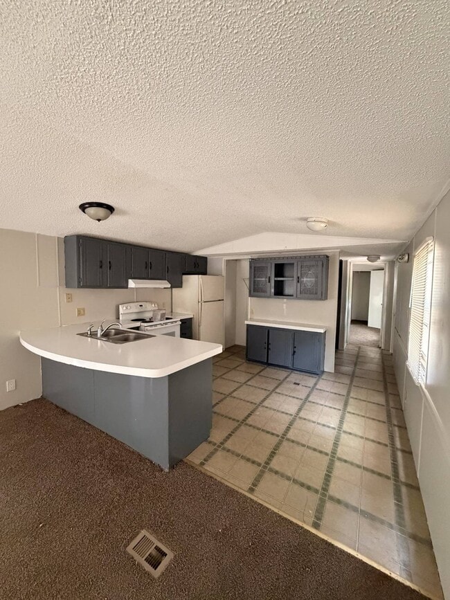 Foto del edificio - 48 Jenny's Way