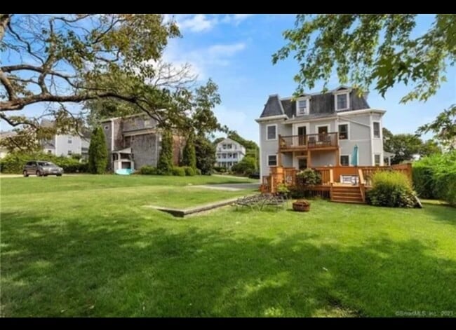 Outside- backyard - 54 Allen St