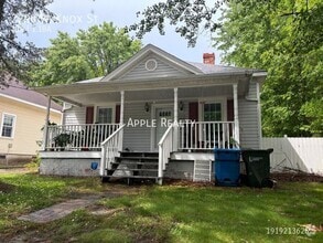 Building Photo - 2208 W Knox St