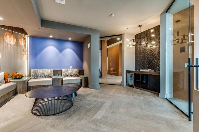 Foto del edificio - 328 Oakhurst Scenic Dr