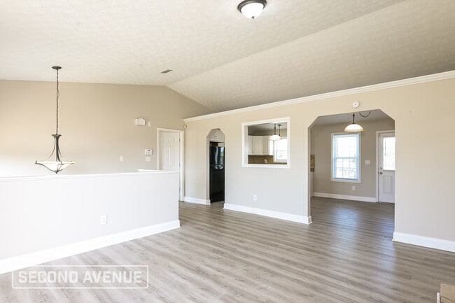 Building Photo - 1010 Brynn Dr