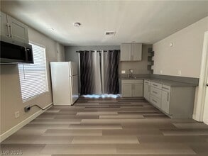 Building Photo - 6538 Elm Spring Ct
