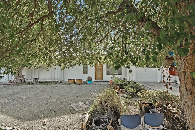 Foto del edificio - 998 Bridgewood Way