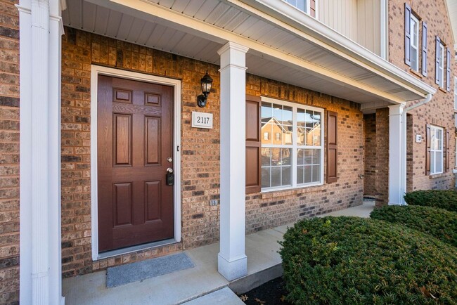 Building Photo - Newly Updated Townhome in Murfreesboro!