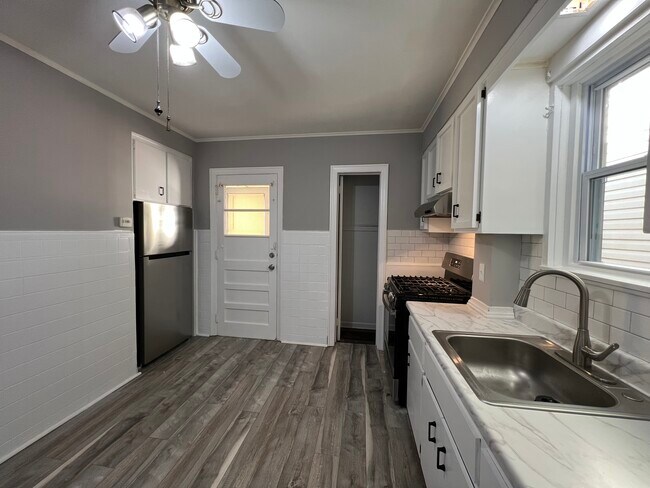 Foto del edificio - 326 Summer Ave