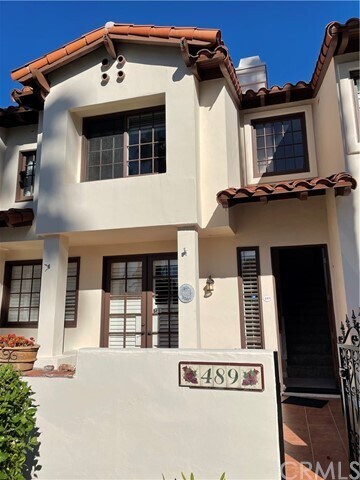 Primary Photo - 489 E Bougainvillea Ln