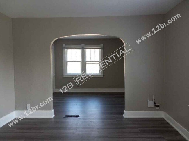 Foto del edificio - Nice 2-Bed 1-Bath Upper Duplex near Downto...