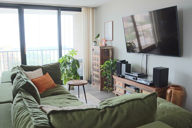 Foto del edificio - 3660 N Lake Shore Dr