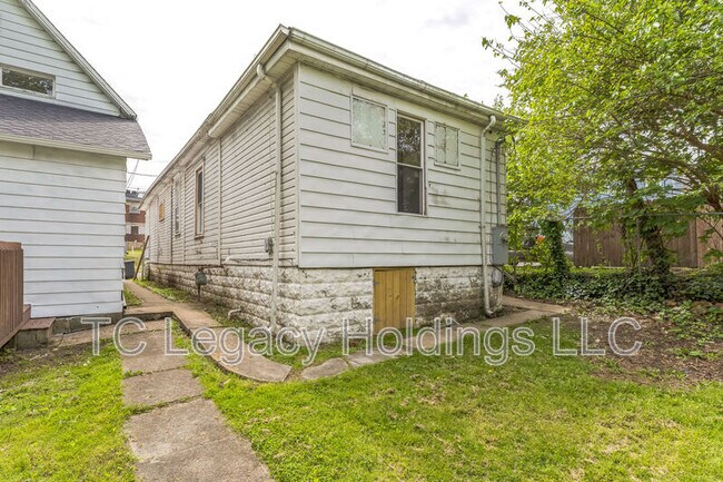 Foto del edificio - 421 Walnut Ave