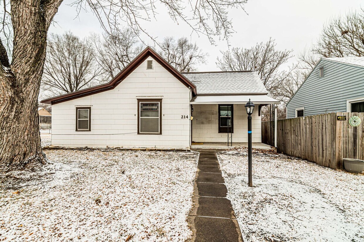 Foto principal - Single Family Home