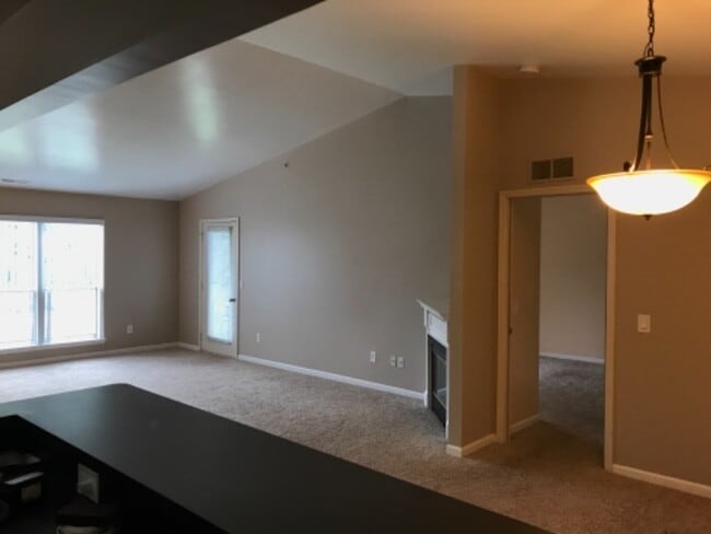 Foto del edificio - 26905 Carrington Pl