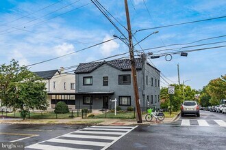 Building Photo - 2834 R St SE