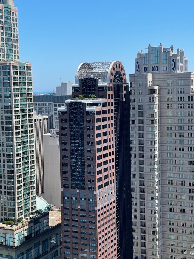 Foto del edificio - 10 E Ontario St