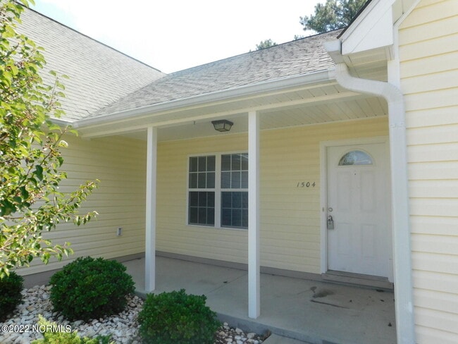 Building Photo - 1504 Mesquite Ct