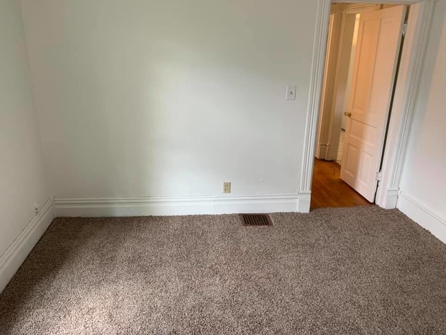 Foto del edificio - 216 Burr Oak St