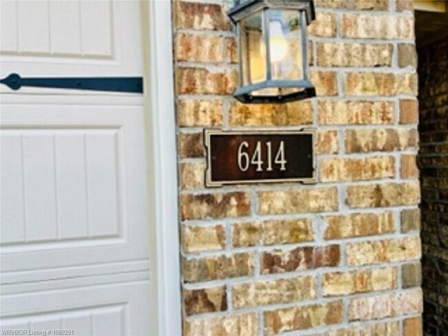 Building Photo - 6414 Huntington Ct