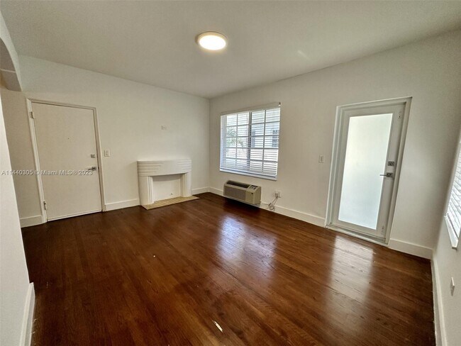 Foto del edificio - 1607 Jefferson Ave