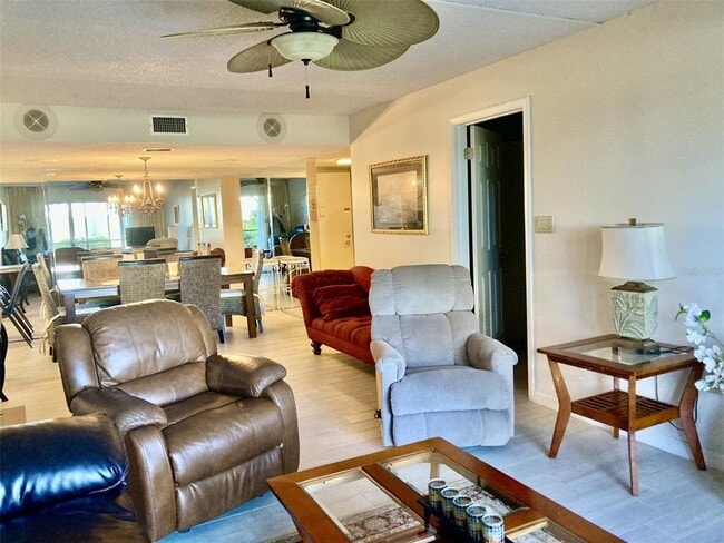 Foto del edificio - 6114 43rd St W