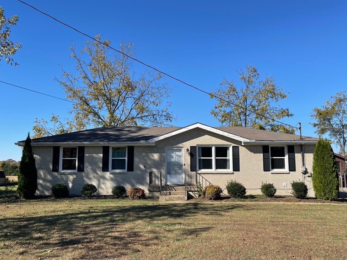 Primary Photo - 512 Taryton Dr