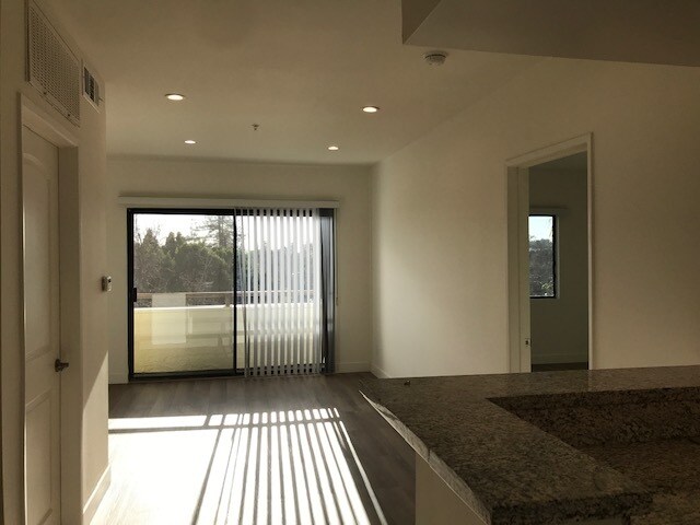 Foto del edificio - 1380 Veteran Ave