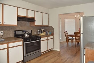 Building Photo - 1106 Mossy Branch St