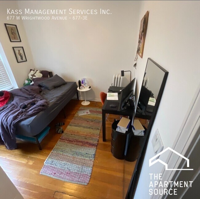 Foto del edificio - 673 W Wrightwood Ave