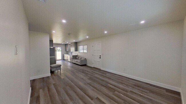 Foto del edificio - 8592 Cornwall Cir
