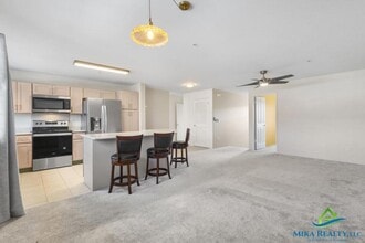 Building Photo - 91-1247-1247 Kamaaha Ave