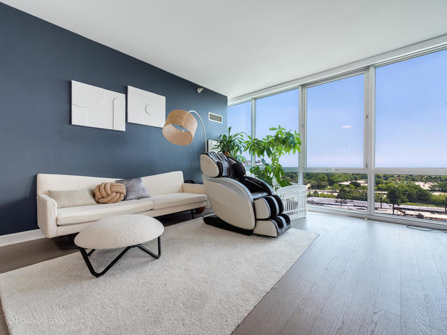 Foto del edificio - 1629 S Prairie Ave