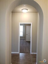 Building Photo - 5906 Blackstone Dr