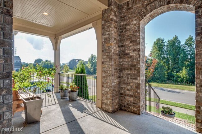 Foto del edificio - 4 br, 3 bath House - 3006 Elliott Dr
