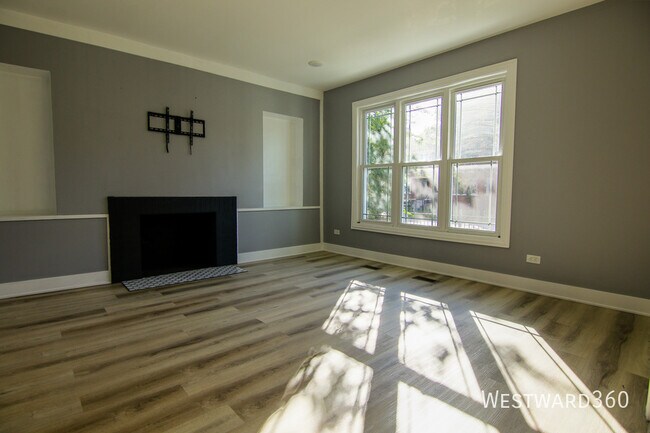Foto del edificio - 7527 S Stewart Ave