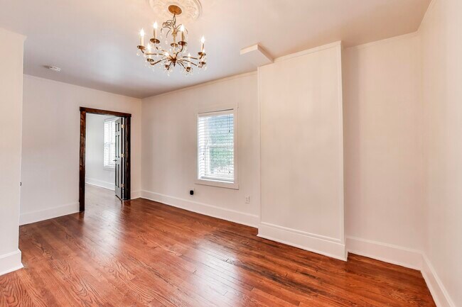 Foto del edificio - 1424 Lake St