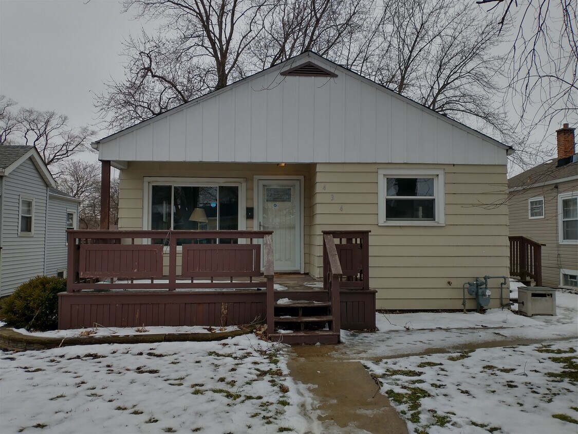 434 Emerald Ave, Chicago Heights, IL 60411 House Rental in Chicago