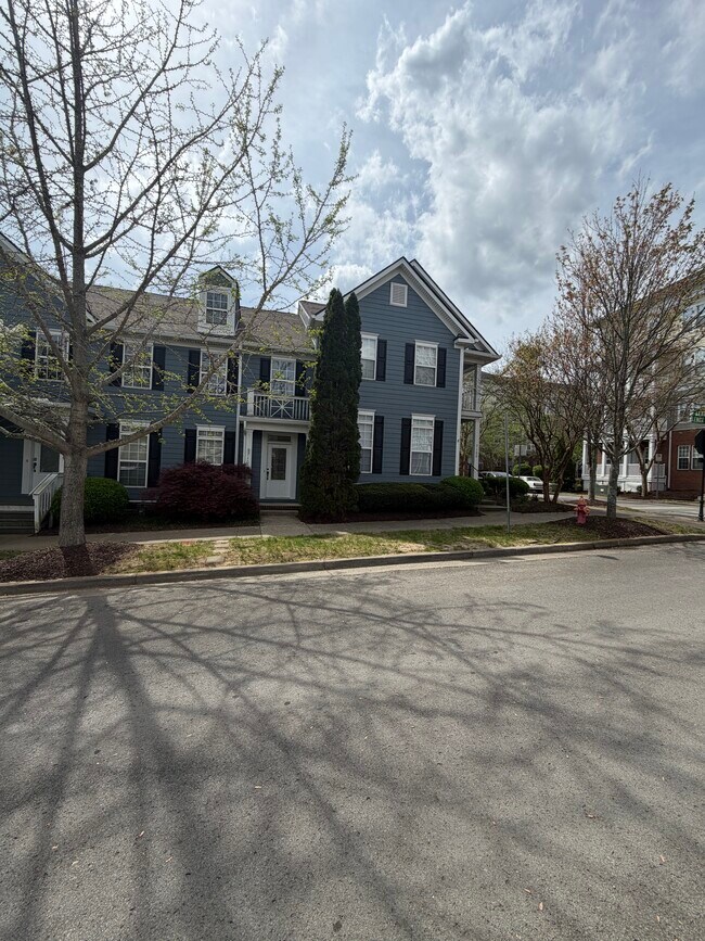 Foto del edificio - 7102 Lenox Village Dr