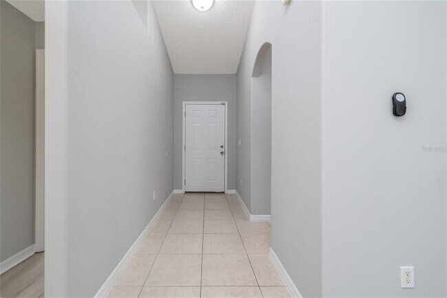 Building Photo - 4 Princess Ruth Ln