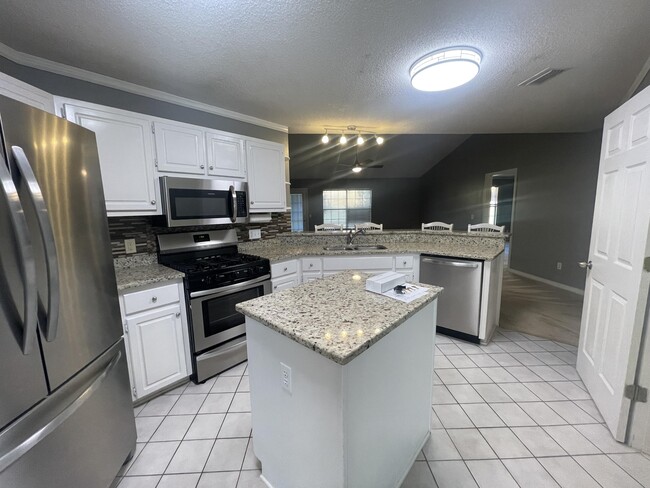 Building Photo - 5196 Whitehurst Ln